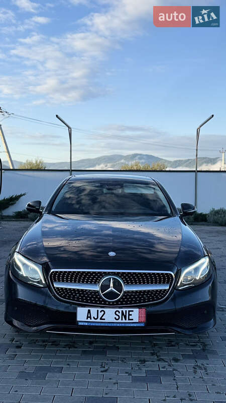 Седан Mercedes-Benz E-Class 2012 в Тячеві