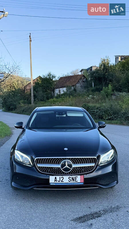 Седан Mercedes-Benz E-Class 2012 в Тячеві