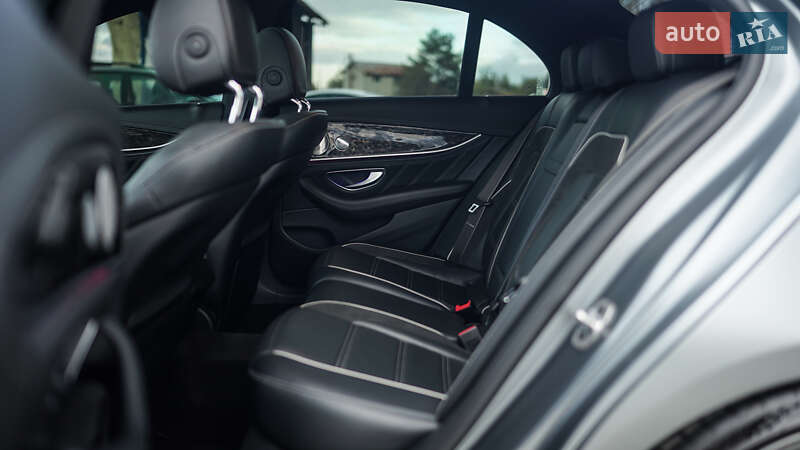 Седан Mercedes-Benz E-Class 2019 в Львове