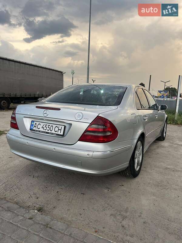 Седан Mercedes-Benz E-Class 2003 в Ковеле