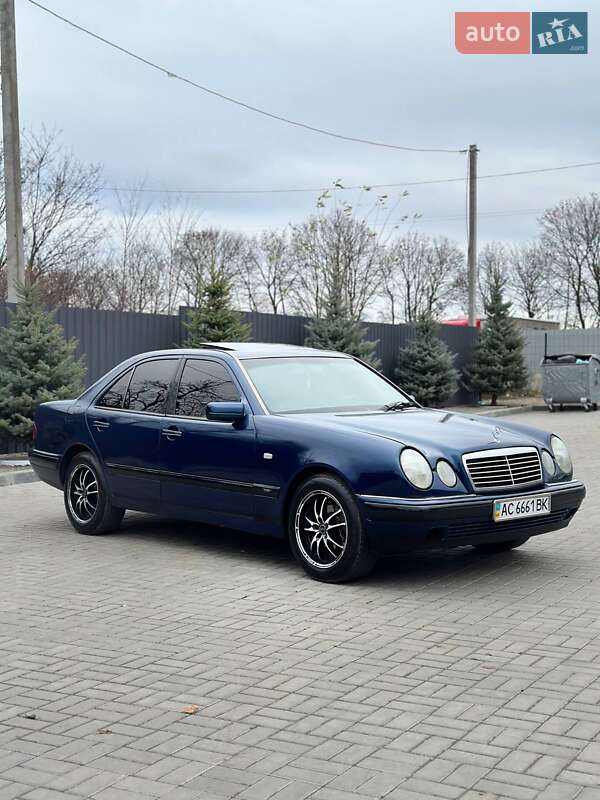 Седан Mercedes-Benz E-Class 1999 в Кропивницком