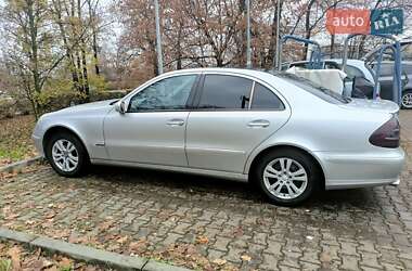 Седан Mercedes-Benz E-Class 2003 в Ивано-Франковске