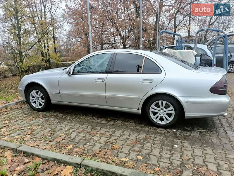 Mercedes-Benz E-Class 2003