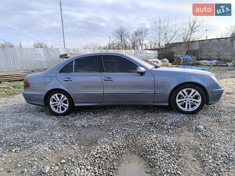 Седан Mercedes-Benz E-Class 2002 в Високопіллі фото 17 Седан Mercedes-Benz E-Class 2002 в Високопіллі