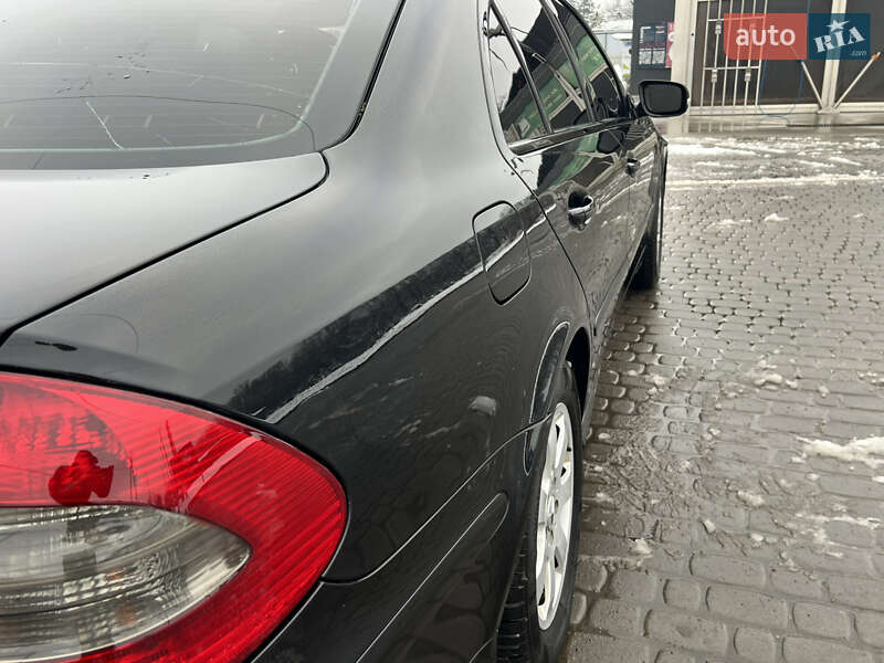 Седан Mercedes-Benz E-Class 2007 в Львове