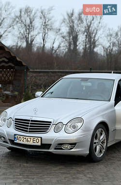 Седан Mercedes-Benz E-Class 2007 в Виноградове