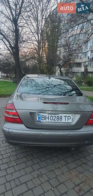 Седан Mercedes-Benz E-Class 2004 в Одессе