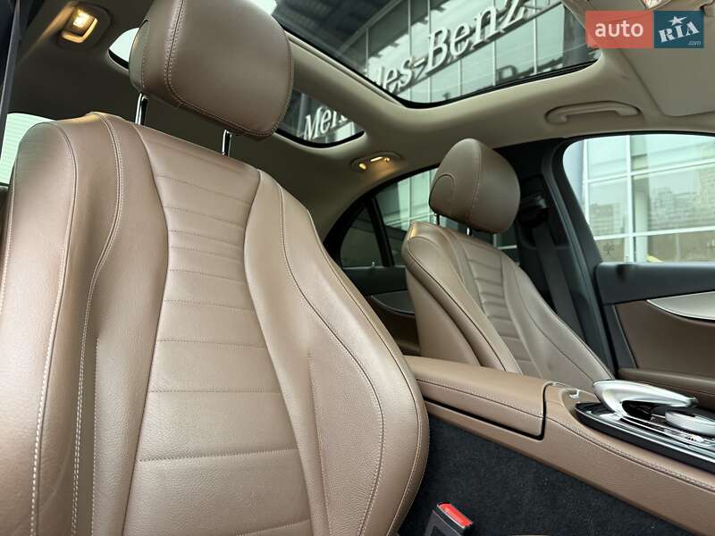 Седан Mercedes-Benz E-Class 2018 в Киеве