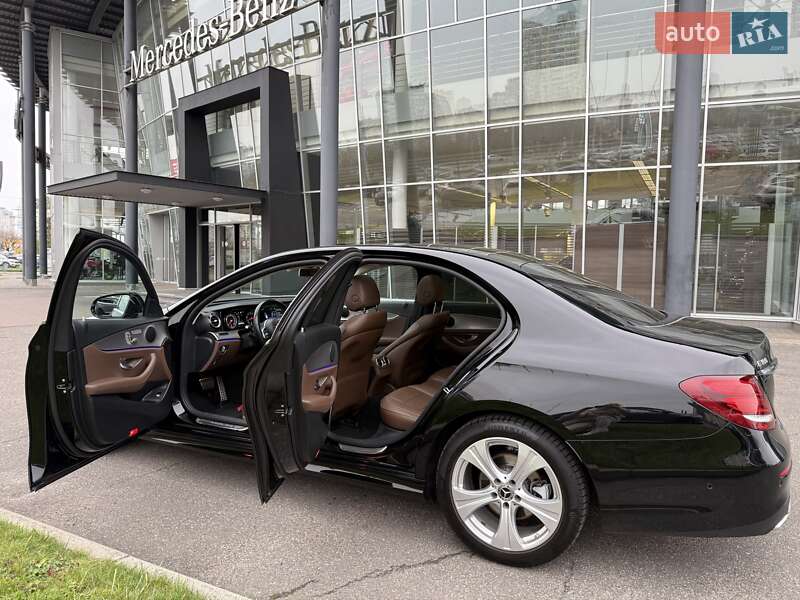 Седан Mercedes-Benz E-Class 2018 в Киеве