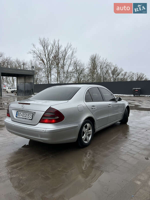 Седан Mercedes-Benz E-Class 2002 в Львові