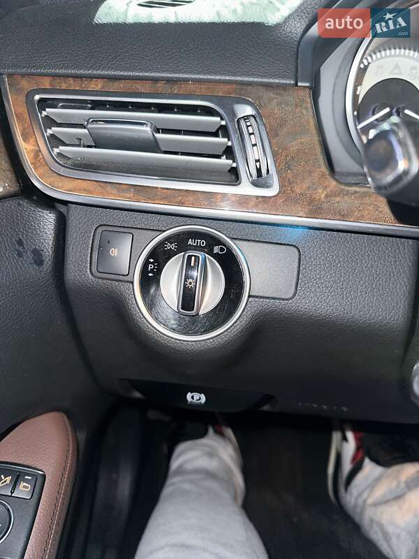 Седан Mercedes-Benz E-Class 2013 в Киеве