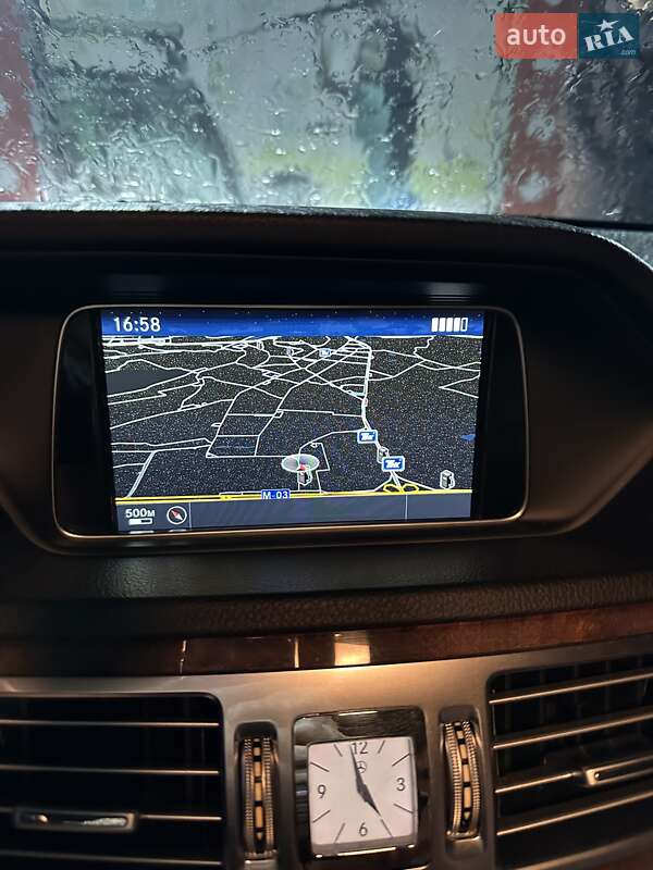 Седан Mercedes-Benz E-Class 2013 в Киеве