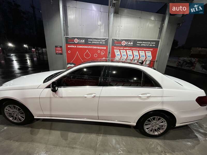 Седан Mercedes-Benz E-Class 2013 в Киеве