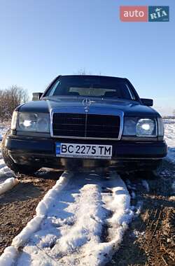 Седан Mercedes-Benz E-Class 1989 в Рудниках