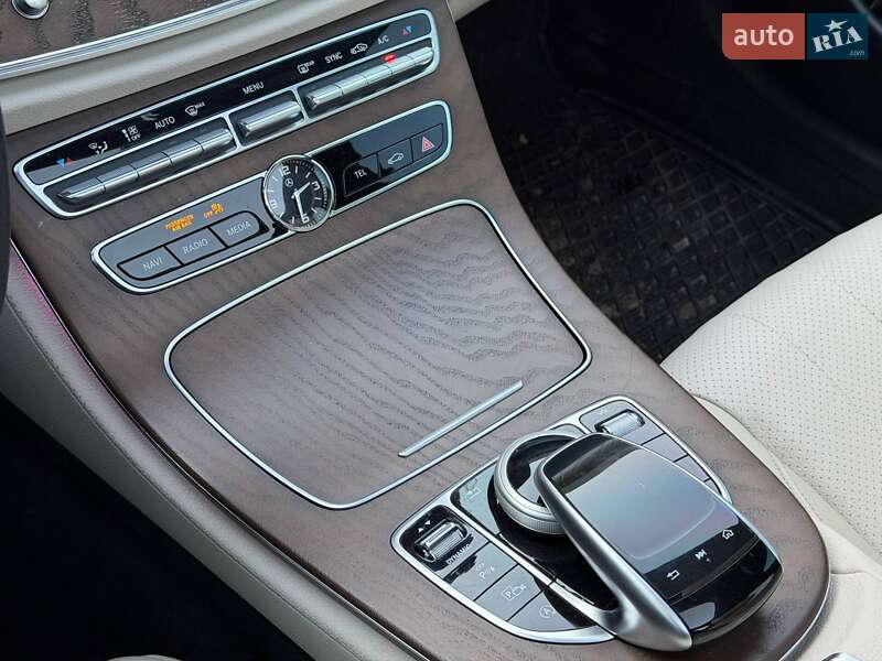 Седан Mercedes-Benz E-Class 2018 в Кривом Роге
