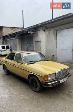 Седан Mercedes-Benz E-Class 1983 в Тернополе