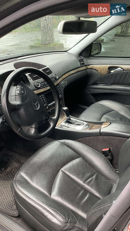 Седан Mercedes-Benz E-Class 2003 в Виннице
