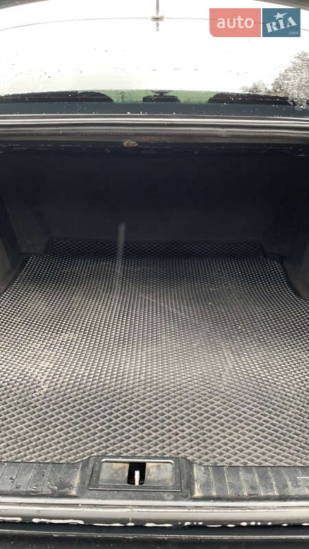 Седан Mercedes-Benz E-Class 2003 в Виннице