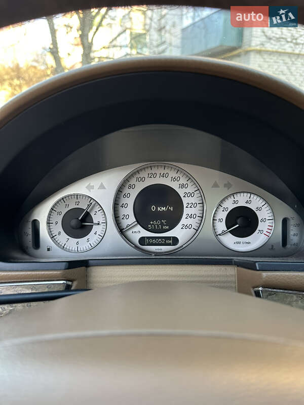 Седан Mercedes-Benz E-Class 2008 в Смеле