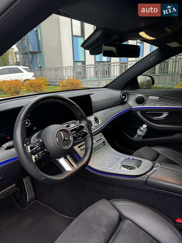 Седан Mercedes-Benz E-Class 2022 в Киеве