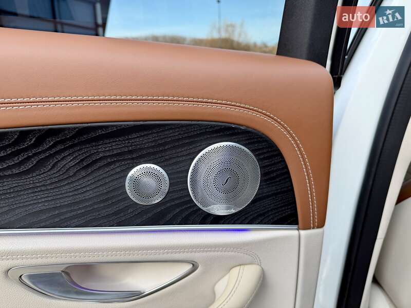 Седан Mercedes-Benz E-Class 2019 в Львові