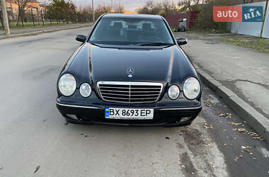 Седан Mercedes-Benz E-Class 2000 в Луцке