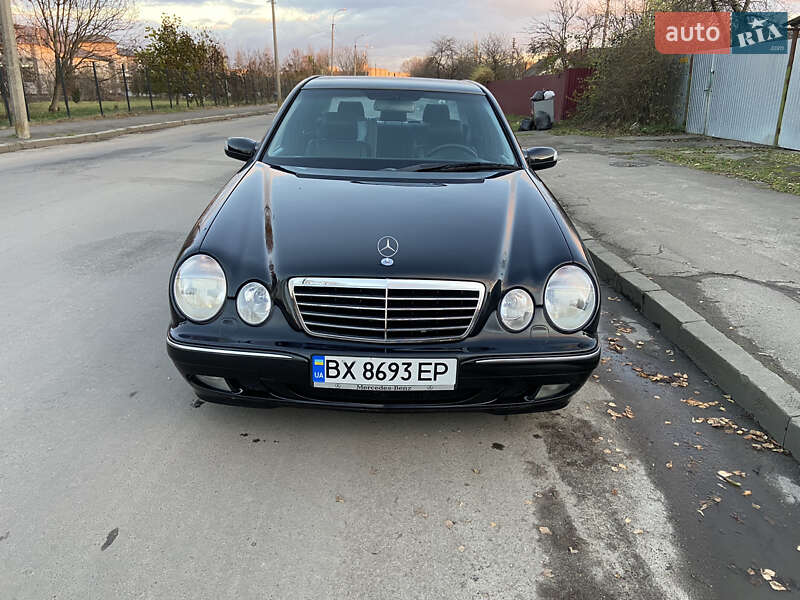 Mercedes-Benz E-Class 2000