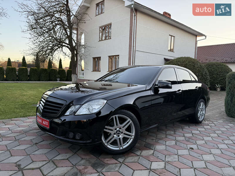 Седан Mercedes-Benz E-Class 2009 в Коломые