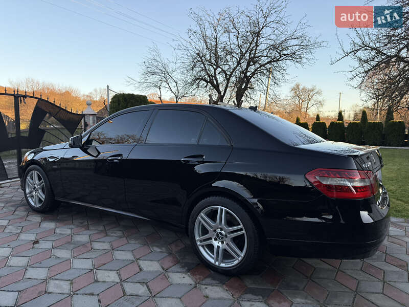 Седан Mercedes-Benz E-Class 2009 в Коломые