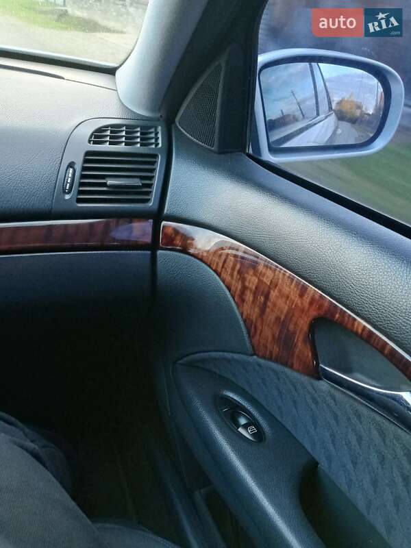 Седан Mercedes-Benz E-Class 2003 в Коломые