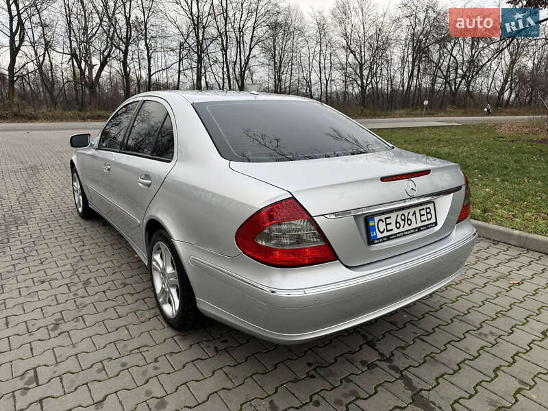 Седан Mercedes-Benz E-Class 2008 в Сторожинці