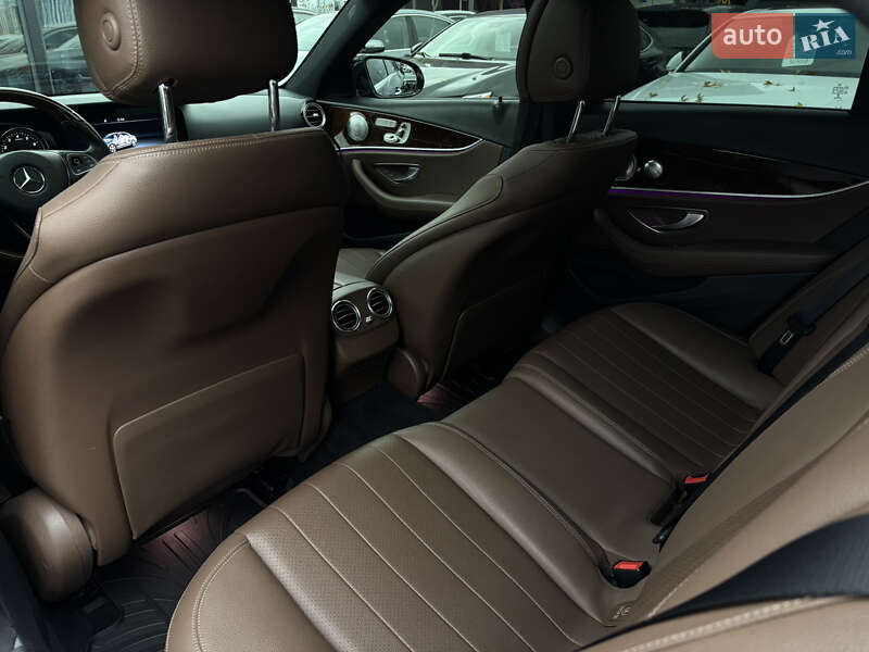 Седан Mercedes-Benz E-Class 2017 в Киеве фото 27 Седан Mercedes-Benz E-Class 2017 в Киеве