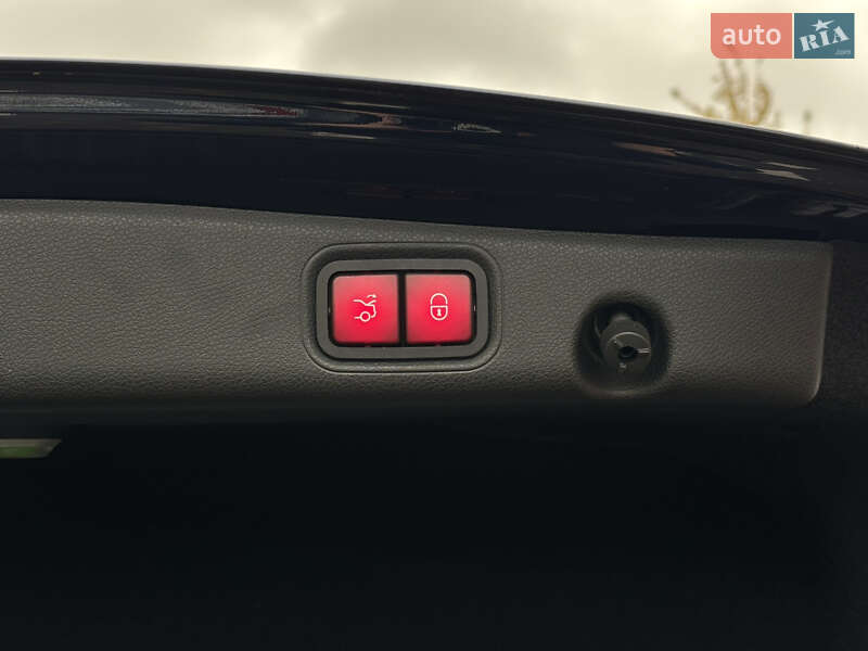 Седан Mercedes-Benz E-Class 2017 в Киеве фото 39 Седан Mercedes-Benz E-Class 2017 в Киеве