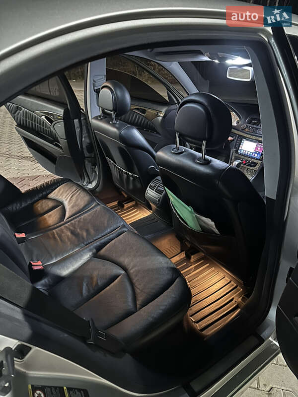 Седан Mercedes-Benz E-Class 2005 в Косові