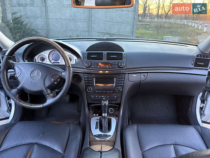 Седан Mercedes-Benz E-Class 2002 в Кривом Роге фото 19 Седан Mercedes-Benz E-Class 2002 в Кривом Роге