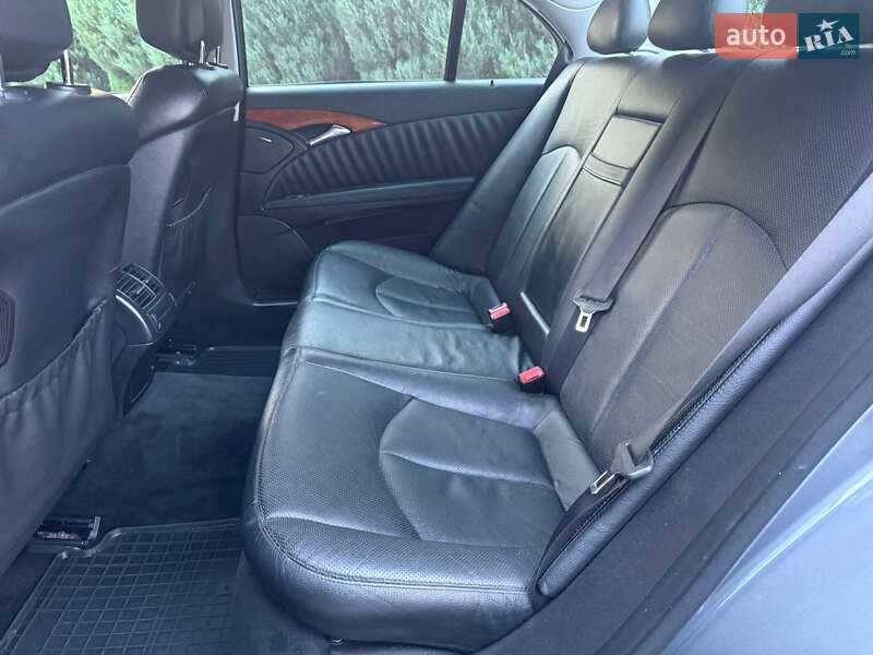 Седан Mercedes-Benz E-Class 2007 в Самборі