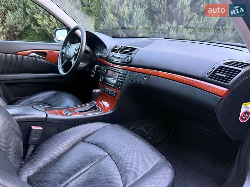 Седан Mercedes-Benz E-Class 2007 в Самборі