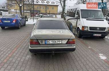 Седан Mercedes-Benz E-Class 1990 в Жовтанцях