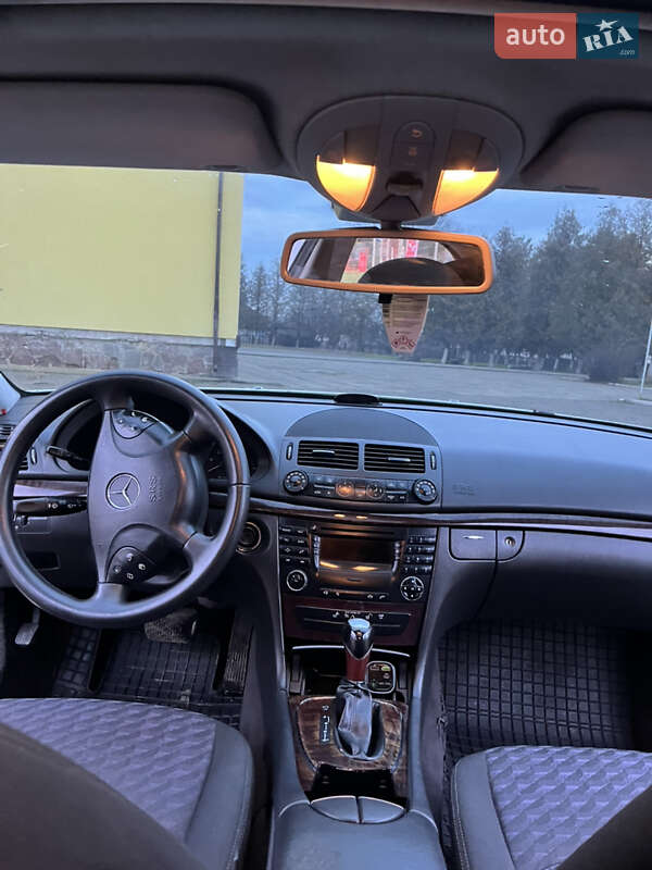 Седан Mercedes-Benz E-Class 2005 в Вашківцях