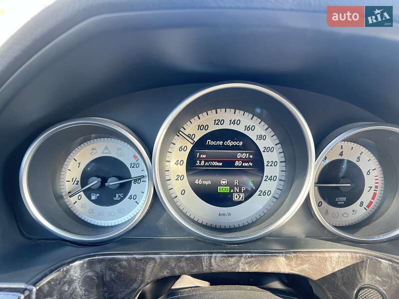 Універсал Mercedes-Benz E-Class 2014 в Києві фото 23 Універсал Mercedes-Benz E-Class 2014 в Києві