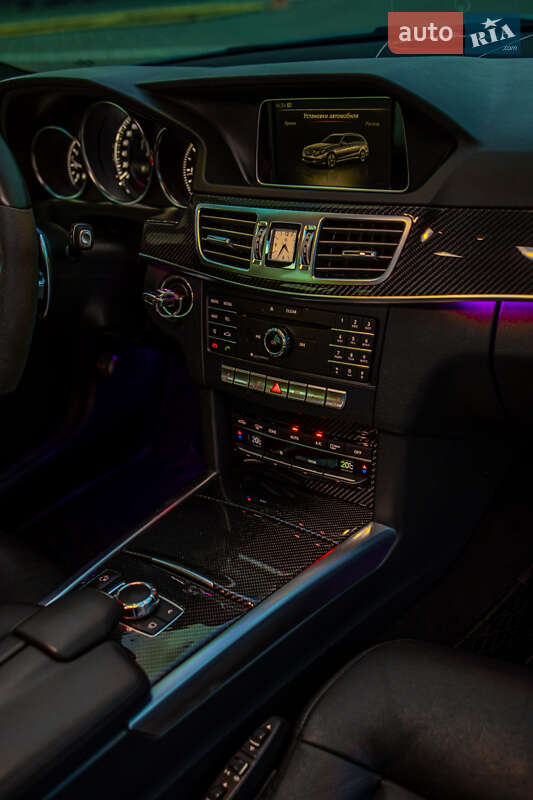 Універсал Mercedes-Benz E-Class 2014 в Чернівцях