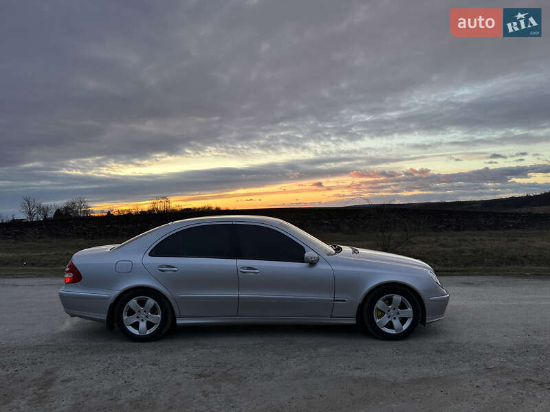 Седан Mercedes-Benz E-Class 2004 в Каменец-Подольском