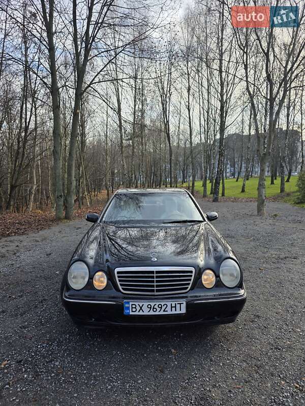 Седан Mercedes-Benz E-Class 2000 в Хмельницком