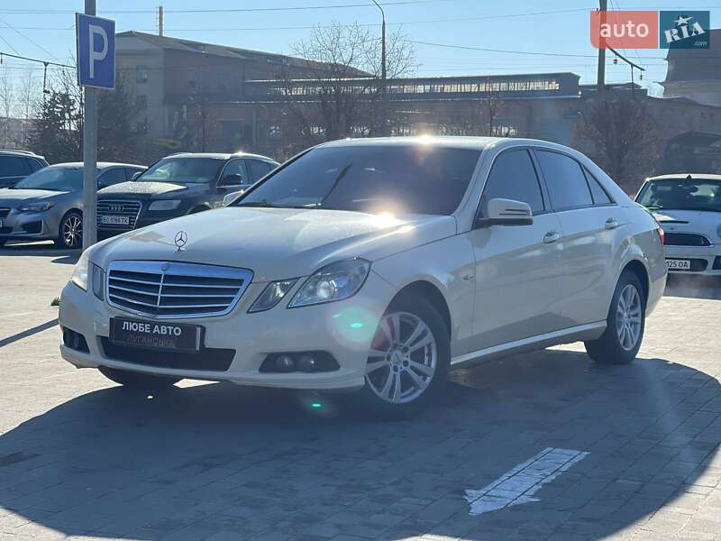 Mercedes-Benz E-Class 2011