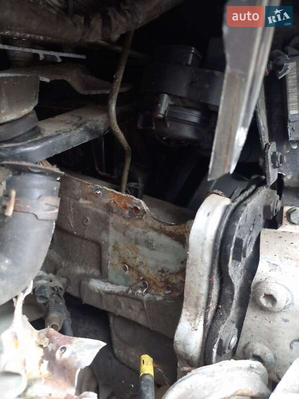 Седан Mercedes-Benz E-Class 2003 в Рені