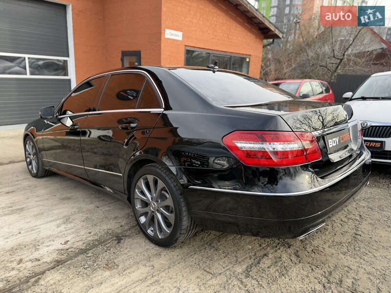 Седан Mercedes-Benz E-Class 2013 в Івано-Франківську