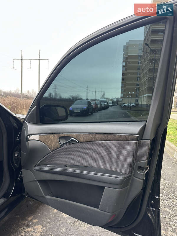 Седан Mercedes-Benz E-Class 2003 в Вышгороде