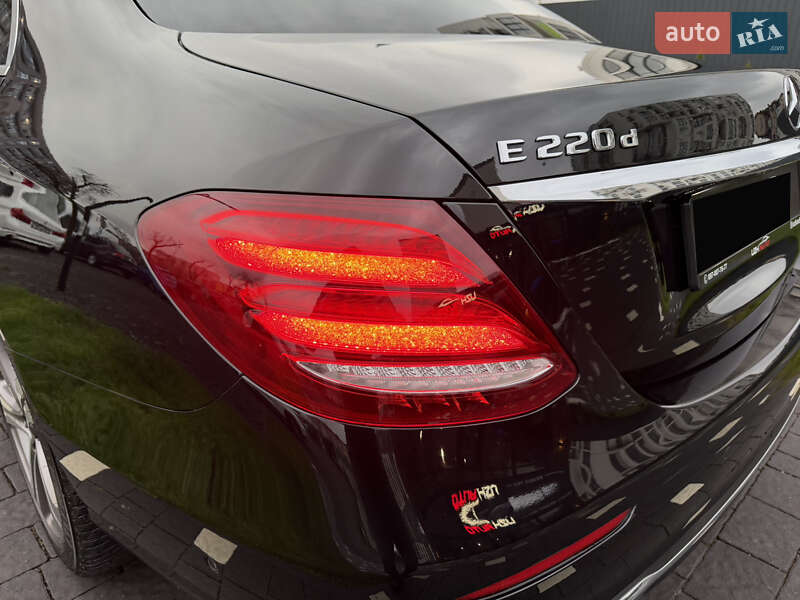 Седан Mercedes-Benz E-Class 2019 в Ужгороді