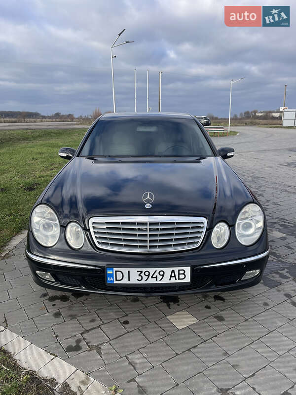 Седан Mercedes-Benz E-Class 2004 в Буську