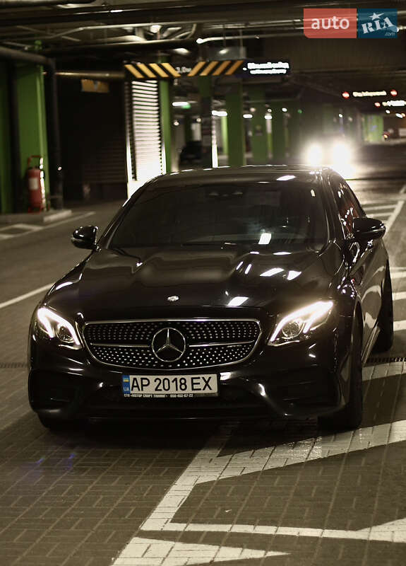 Седан Mercedes-Benz E-Class 2016 в Киеве